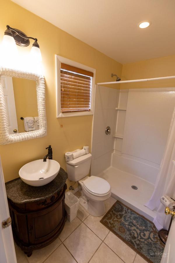 Village House By Beachside Management Siesta Key Exterior photo